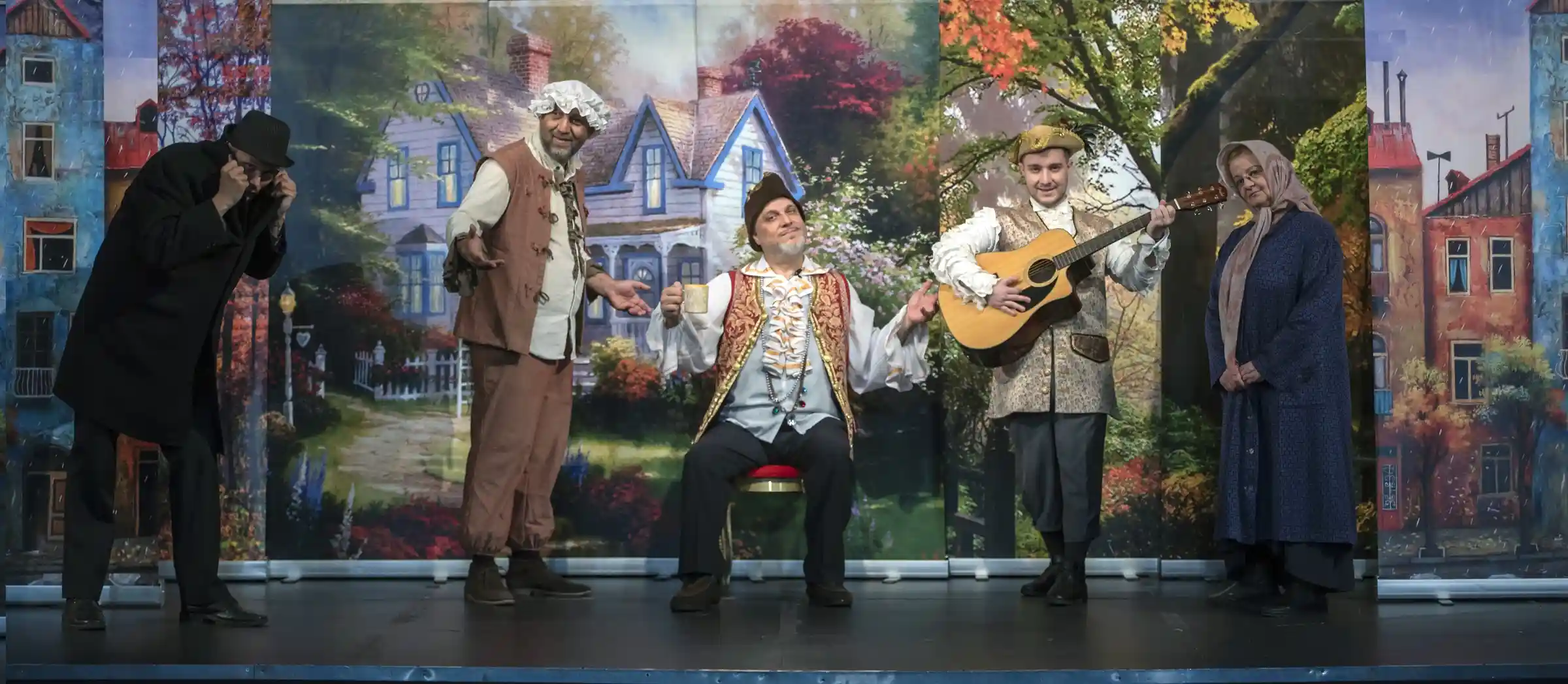 Θέατρο Αθηνών - Background